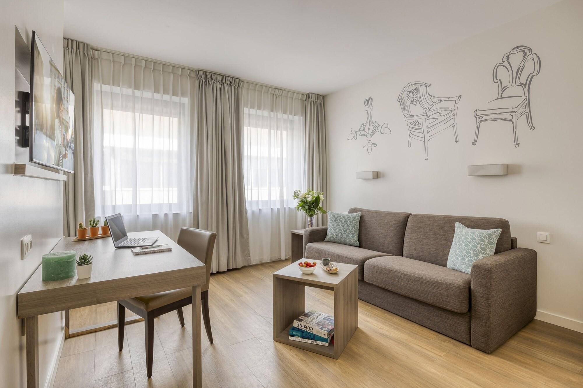 Aparthotel Citadines Toison D'Or Bruselas Exterior foto