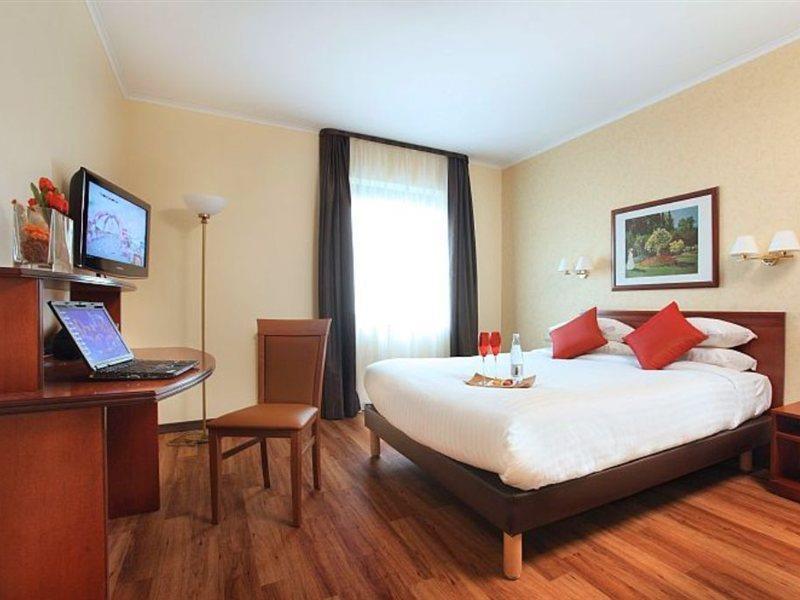 Aparthotel Citadines Toison D'Or Bruselas Exterior foto